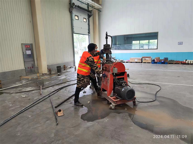 山丹厂房地面下沉塌陷注浆加固施工